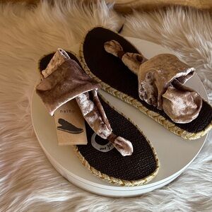 NALHO YOGA Velvet Sandals - Tan and Brown US11